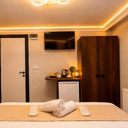 Aslan Kral & Hotel 2*